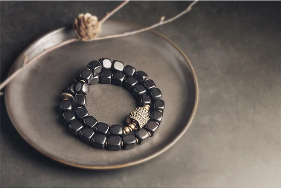 Bracelet Double Rang Ébène et Breloque en Cuivre Martelé Vieilli – Classique Homme et Femme
