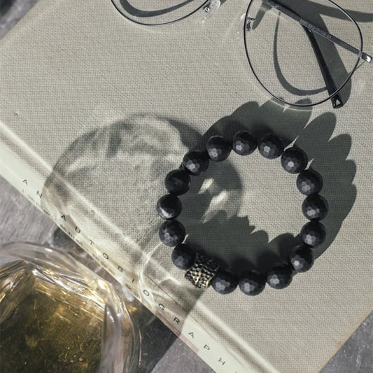 Bracelet Homme Agate Noire Mate 12 mm à Facettes et Laiton Vieilli – Grosses Perles
