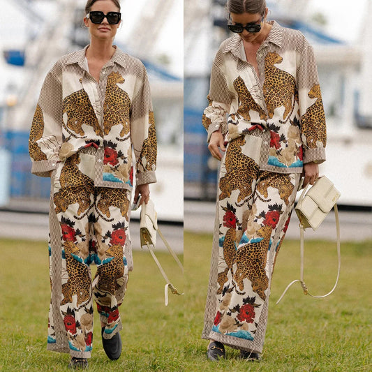"Fauve d’Art" Ensemble Léopard Artistique – Chemise Fluide et Pantalon Large