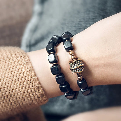 Bracelet Double Rang Ébène et Breloque en Cuivre Martelé Vieilli – Classique Homme et Femme