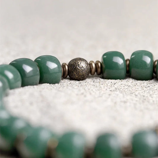 Bracelet Graines de Bodhi Vertes et Laiton – Bijou Zen Porte-Bonheur