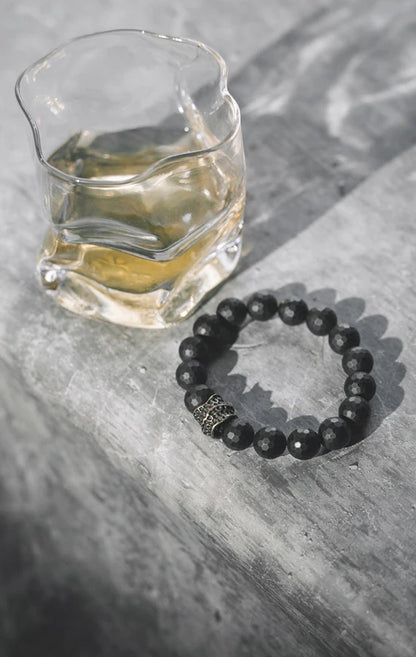 Bracelet Homme Agate Noire Mate 12 mm à Facettes et Laiton Vieilli – Grosses Perles
