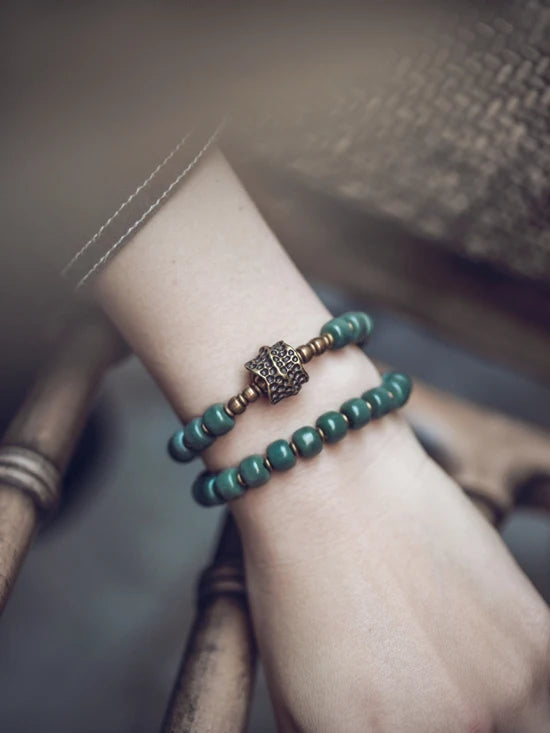 Bracelet Double Rang Graines Naturelles et Laiton – Porte-Bonheur à Offrir