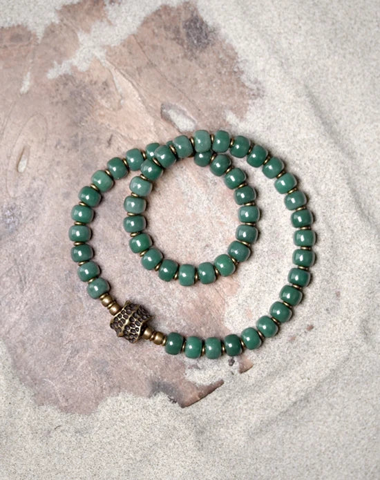 Bracelet Double Rang Graines Naturelles et Laiton – Porte-Bonheur à Offrir