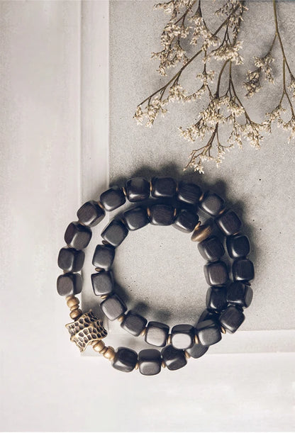 Bracelet Double Rang Ébène et Breloque en Cuivre Martelé Vieilli – Classique Homme et Femme