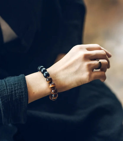 Bracelet Oeil de Tigre Doré ou Obsidienne Arc-en-Ciel – Perles de Bois et Métal Martelé