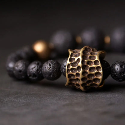Bracelet Pierre de Lave et Laiton – Bijou Énergétique Unisexe