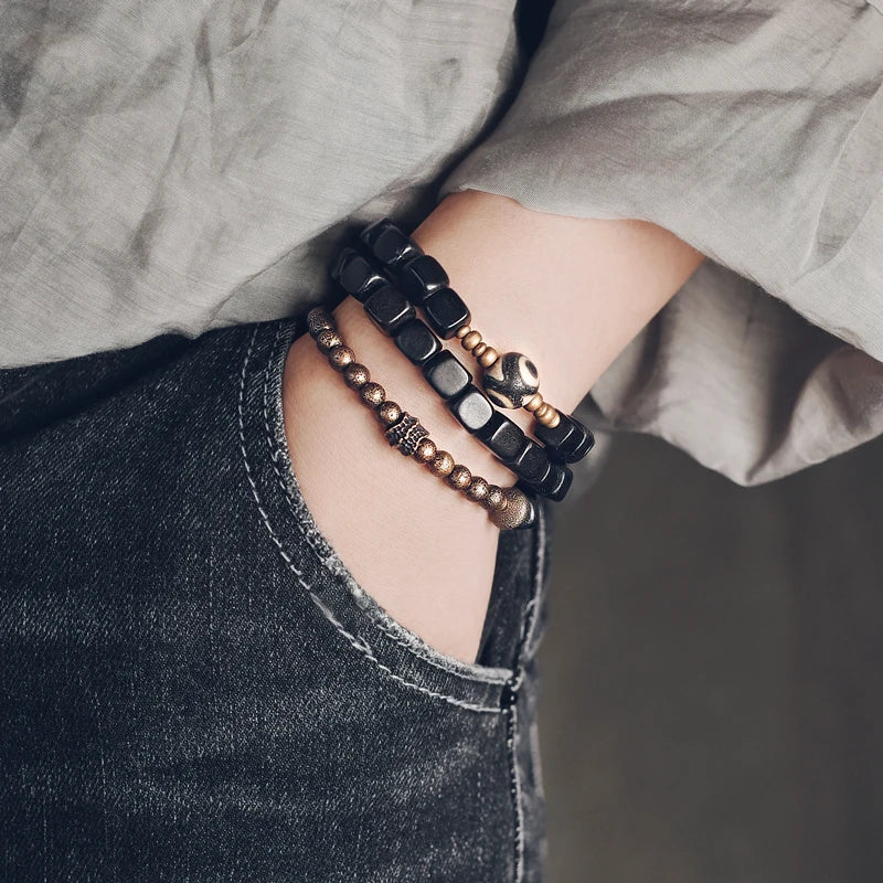 Lot de 2 Bracelets Ébène et Cuivre Martelé Oxydé – Parure Homme et Femme