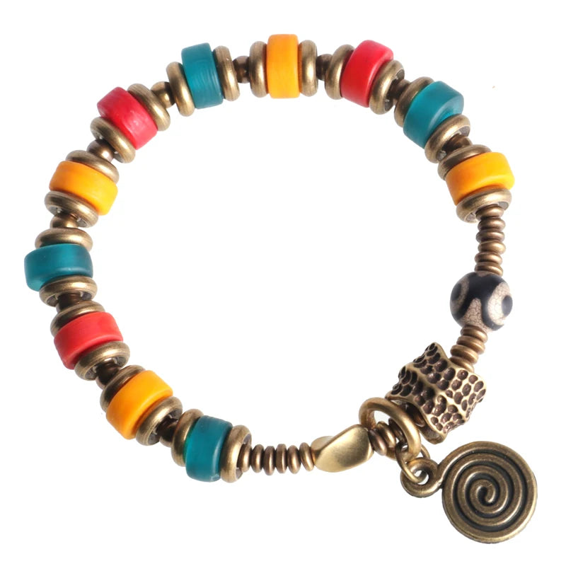 Bracelet Pierre Bleu Azur et Verre Coloré – Œil Protecteur et Breloque en Cuivre Martelé