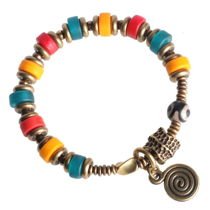Bracelet Pierre Bleu Azur et Verre Coloré – Œil Protecteur et Breloque en Cuivre Martelé