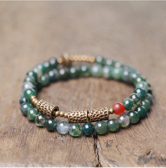Bracelet Double Rang Jade Mousse et Laiton Martelé – Bohème Énergétique pour Femme