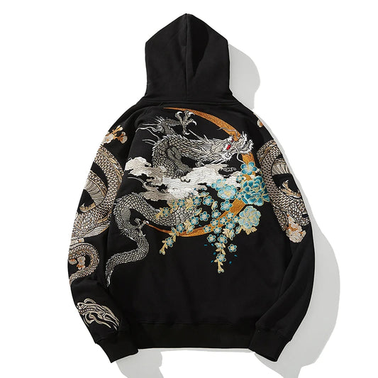 Vue de dos du sweat à capuche noir avec broderie imposante de dragon japonais et fleurs de cerisier bleues.