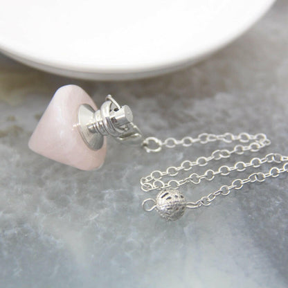 Péndulo cónico de piedra Natural para adivinación, colgantes de fortuna con forma de cono, bala de cristal rosa, joyería de cuarzo 