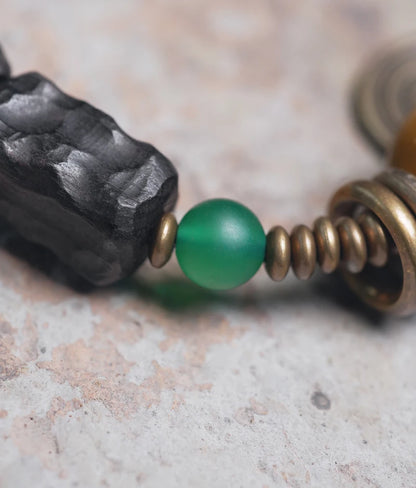 Bracelet Ébène Sculptée et Agate de Gobi – Breloque en Cuivre, Bijou de Couple