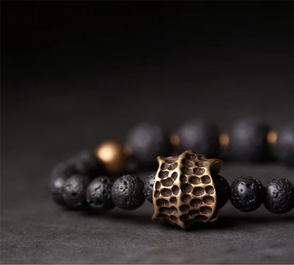 Bracelet Pierre de Lave et Laiton – Bijou Énergétique Unisexe