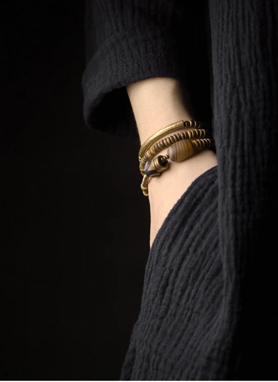 Bracelet Multirang Bois de Vera et Sardonyx – Perles Tibétaines en Cuivre Vieilli