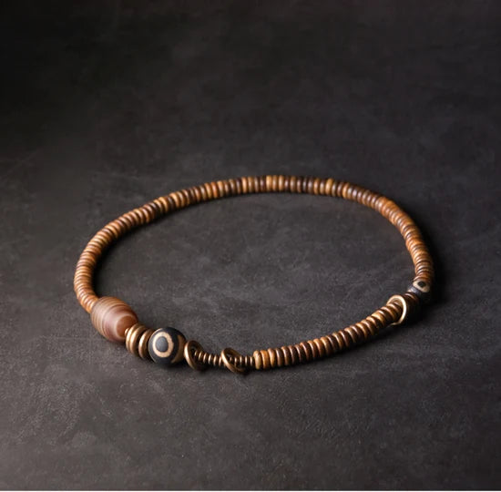 Bracelet Multirang Bois de Vera et Sardonyx – Perles Tibétaines en Cuivre Vieilli