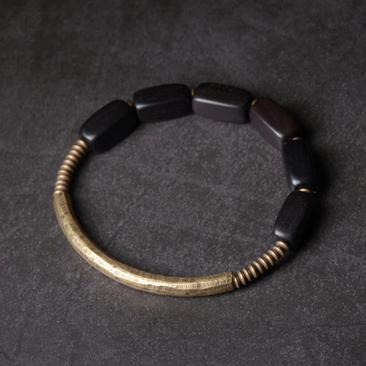 Bracelet en Bois d'Ébène et Laiton Martelé – Fait Main, Homme et Femme