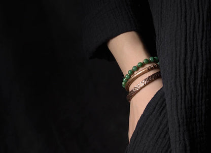 Bracelet Rétro Pierre Rouge ou Verte et Perles de Cuivre – Inspiration Afrique, Fait Main