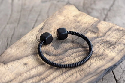 Bracelet Jonc Ouvert en Bois d'Ébène – Minimaliste et Ajustable, Homme et Femme