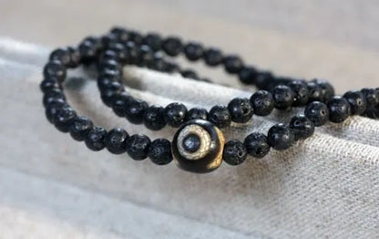 Bracelet Multirang Fin en Pierre de Lave et Œil Turc – Minimaliste et Protecteur