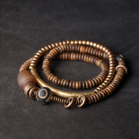 Bracelet Multirang Bois de Vera et Sardonyx – Perles Tibétaines en Cuivre Vieilli