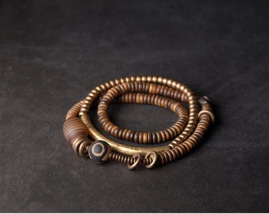 Bracelet Multirang Bois de Vera et Sardonyx – Perles Tibétaines en Cuivre Vieilli