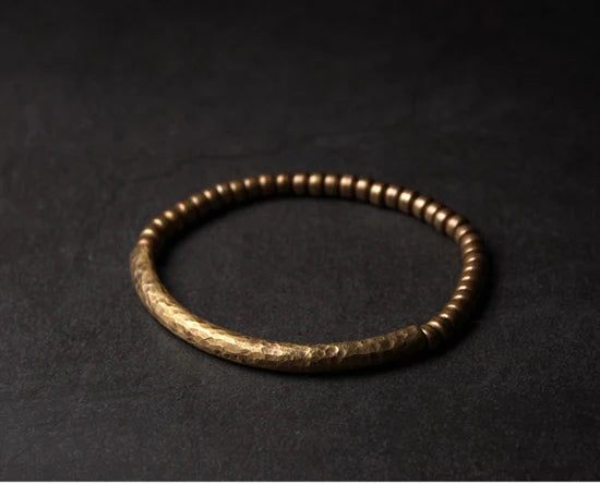 Bracelet Multirang Bois de Vera et Sardonyx – Perles Tibétaines en Cuivre Vieilli