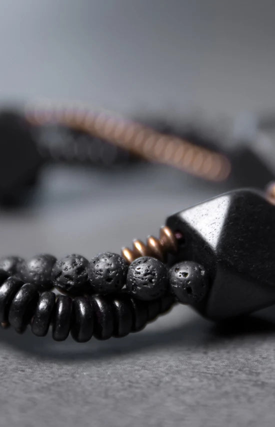 Bracelet Homme Double Rang Ébène et Pierre de Lave – Laiton Vintage Style Rock