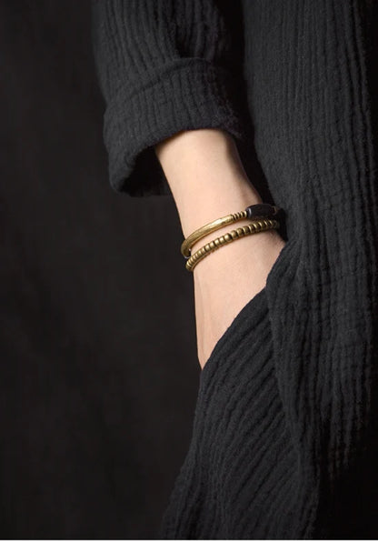 Bracelet en Bois d'Ébène et Laiton Martelé – Fait Main, Homme et Femme