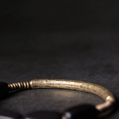 Bracelet en Bois d'Ébène et Laiton Martelé – Fait Main, Homme et Femme