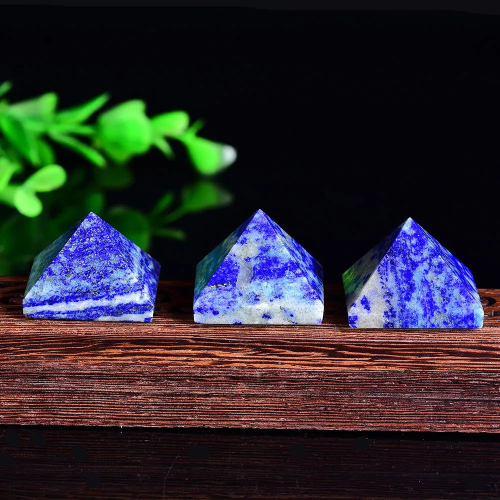 Pyramides en Pierre Naturelle au choix : Améthyste, Labradorite, Opale...