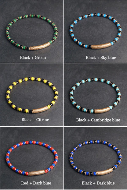 Bracelet Tibétain Multirang Os de Yak et Verre de Murano – Breloque en Laiton Martelé