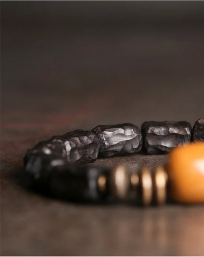 Bracelet Ébène Sculptée à la Main et Cuivre Vintage – Texturé, Anti-Mauvais Œil