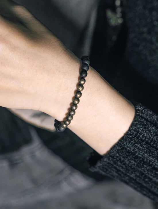 Bracelet Agate Noire Mate à Facettes et Laiton Vieilli – Homme et Femme