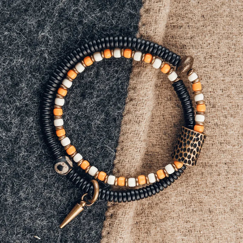Bracelet Zen Double Rang Ébène et Pierres Colorées – Vajra en Laiton Martelé