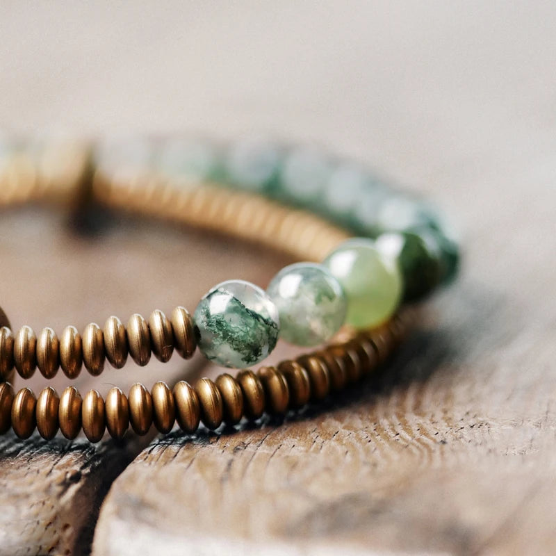Bracelet Bohème Jade Mousse Double Rang et Breloque en Cuivre Martelé – Jusqu'au 22 cm