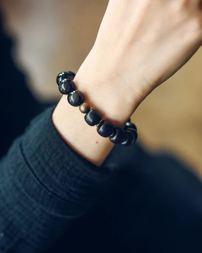 Bracelet Oeil de Tigre Doré ou Obsidienne Arc-en-Ciel – Perles de Bois et Métal Martelé