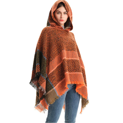 Poncho à Capuche en Laine Mélangée – Élégance et Chaleur d'Hiver