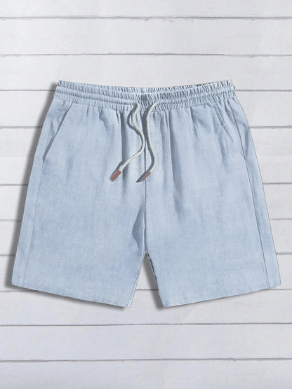 Short homme en lin et coton bleu marine, une alternative élégante pour l'été.
