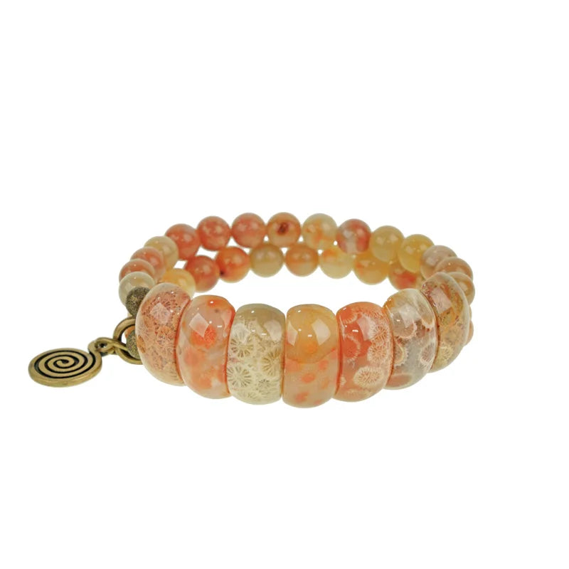 Bracelet Double Rang Pierre Corail et Laiton – Bijou Oriental de Prospérité