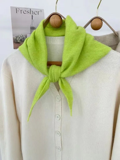 Écharpe Triangulaire en Laine Tricotée - Rayures Colorées