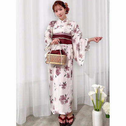 Yukata Deux Pièces Blanc et Rose Floral | Kimono Japonais d'Été Doux et Raffiné