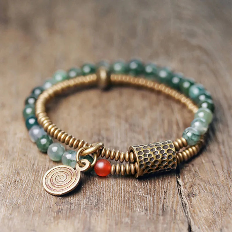 Bracelet Bohème Jade Mousse Double Rang et Breloque en Cuivre Martelé – Jusqu'au 22 cm