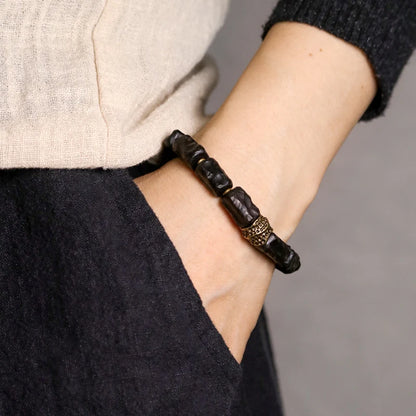 Bracelet Ébène Sculptée Rétro et Breloque Vajra en Laiton – Bois Noir Véritable