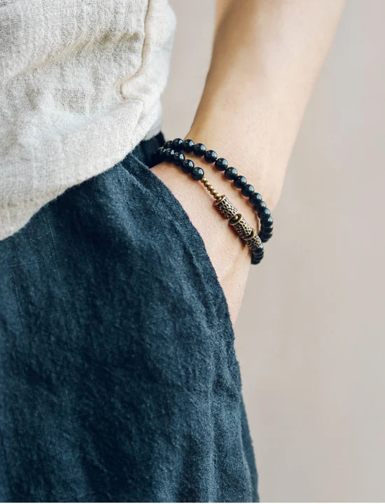 Bracelet Double Rang Obsidienne et Laiton Martelé – Unisexe, du 15 au 22 cm