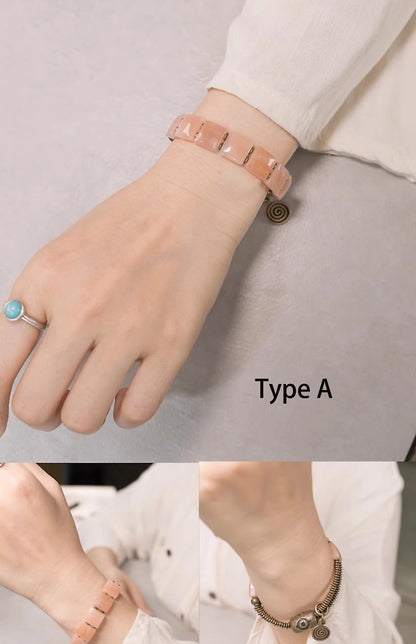 Bracelet Quartz Rose Perles Carrées 12 mm et Œil Protecteur en Laiton – Pour Femme