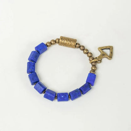 Bracelet Lapis Lazuli et Laiton avec Pendentif Triangle – Fait Main
