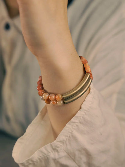 Bracelet Pierre Rouge Naturelle et Perles de Laiton – Bijou Yoga et Sérénité Unisexe