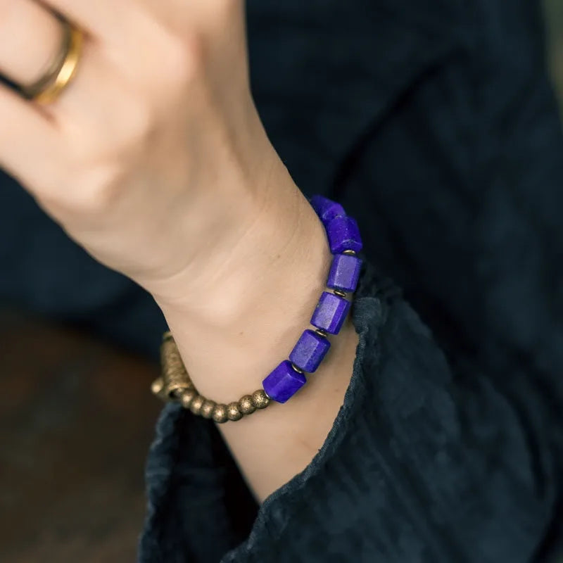 Bracelet Lapis Lazuli et Laiton avec Pendentif Triangle – Fait Main
